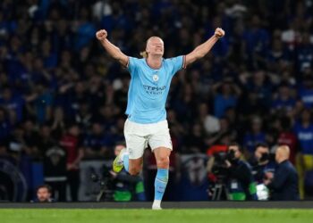 Il bomber del Manchester City Erling Haaland mentre esulta dopo un gol