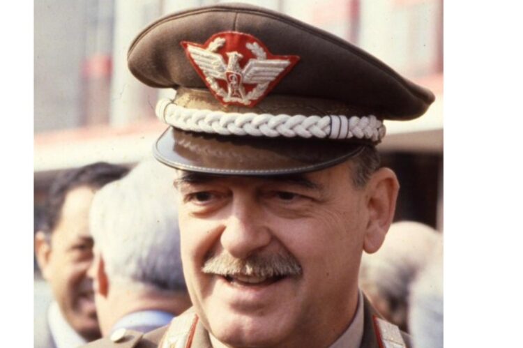 Il generale Carlo Alberto Dalla Chiesa