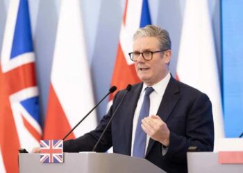 Il governo britannico prosegue con la stretta sui migranti