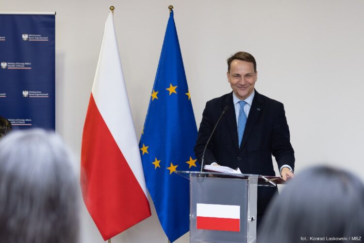 Il ministro polacco Radoslaw Sikorski