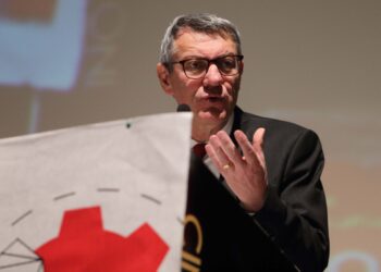 Il segretario generale della CGIL Maurizio Landini