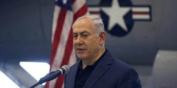 Israeli Prime Minister Netanyahu tours USS George H.W.Bush@ANSA
