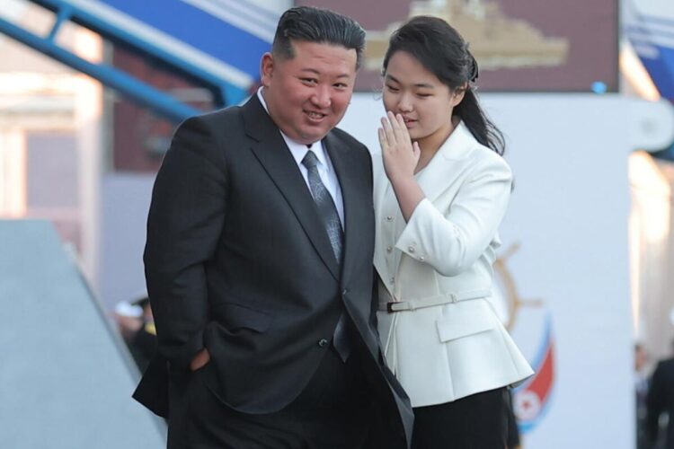 Kim Jong-un e sua figlia Kim Ju-ae