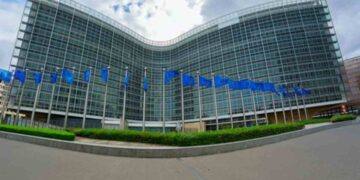 L'Ue avverte la Cina