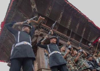 L'esercito impone misure di sicurezza in Nepal