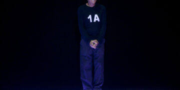 Lo stilista Giorgio Armani al termine della sfilata@ANSA