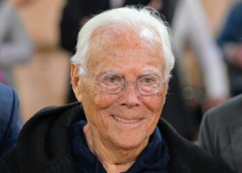 Lutto al braccio per l'Italbasket contro Cipro per la morte di Giorgio Armani