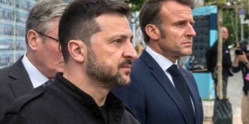 Macron e Zelensky