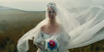 Margot Robbie in una scena del nuovo adattamento di Cime Tempestose