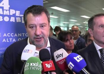 Matteo Salvini propone il nuovo permesso di soggiorno a punti come la patente