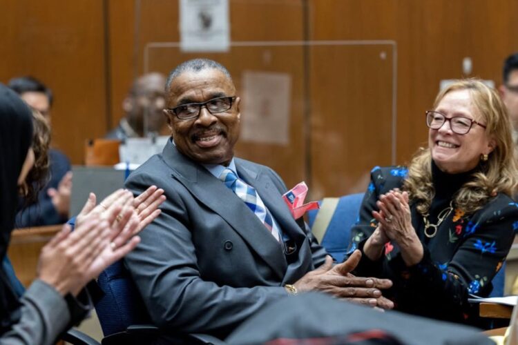 Maurice Hastings, l'uomo condannato ingiustamente a 39 anni di carcere, riceverà un indennizzo di 25 milioni di dollari