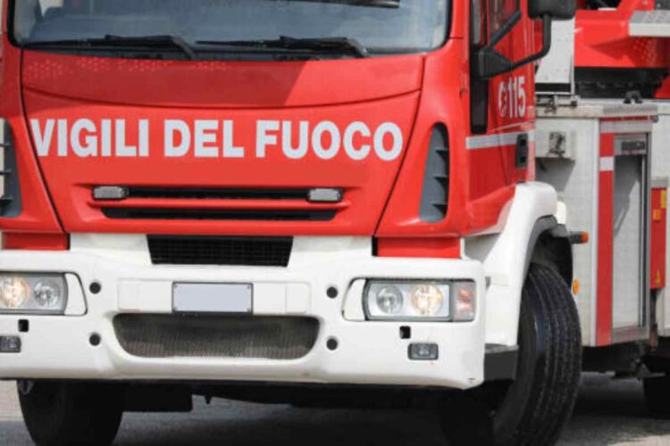 Morta una donna in un incendio nel veronese