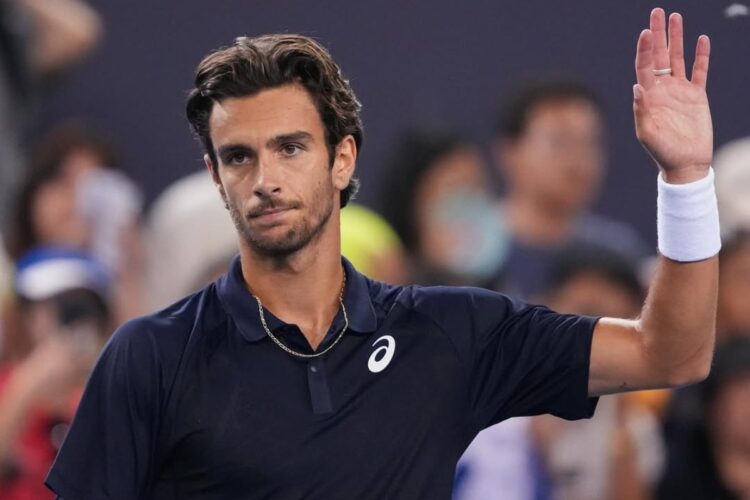 Musetti si ritira nei quarti di finale di Pechino