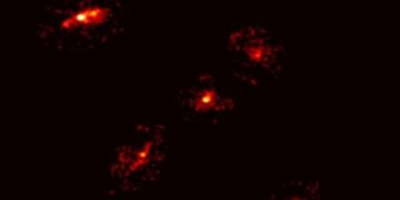 Osservata nello spazio la Croce di Einstein