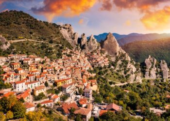 Autunno 2025: 3 viaggi in Italia che pochi conoscono e che costano meno di una cena fuori