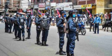 Proteste in Nepal ministro delle Finanze