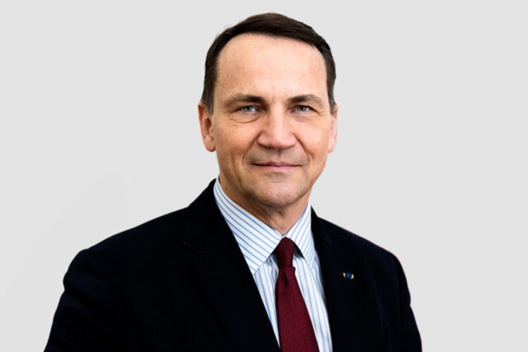 Radosław Sikorski KPRM@wikipedia