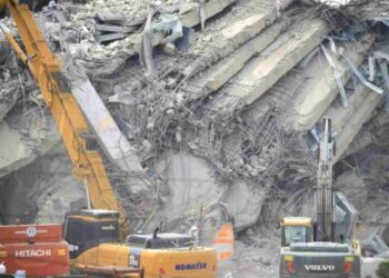 Ricerca dei sopravvissuti al terremoto in Afghanistan