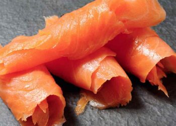 Ritirato un lotto di salmone KV Nordic per rischio listeria