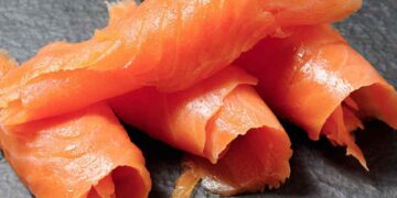 Ritirato un lotto di salmone KV Nordic per rischio listeria