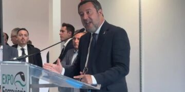 Salvini sul Ponte sullo Stretto