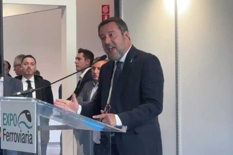 Salvini sul Ponte sullo Stretto