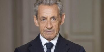 Un primo piano di Nicolas Sarkozy