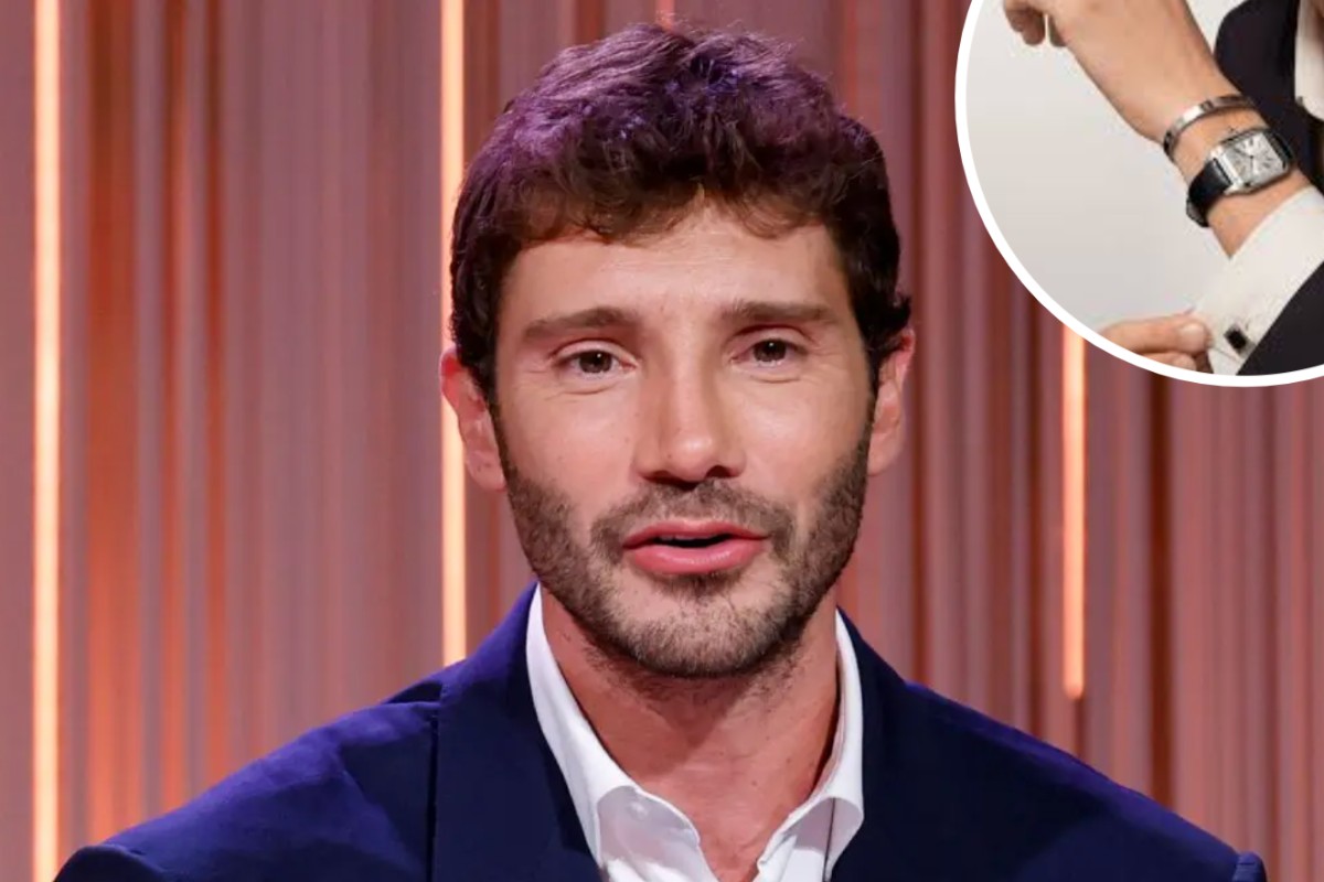 Stefano De Martino, orologio rubato@alanews