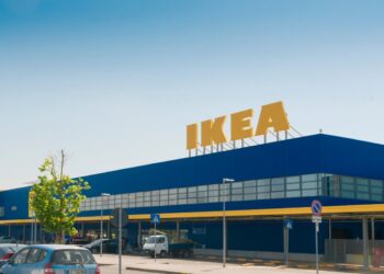 Tragico incidente nel parcheggio dell'Ikea di Pisa