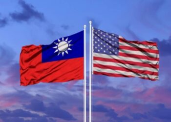 Trump blocca gli aiuti militari degli USA a Taiwan