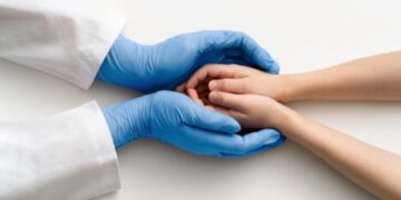 Un bambino su due subisce danni da cure ospedaliere