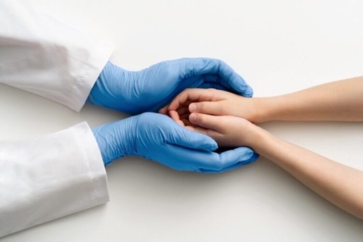 Un bambino su due subisce danni da cure ospedaliere