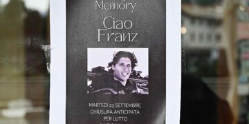 Un momento dei funerale di Matteo Franzoso