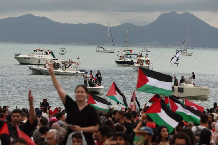 Una manifestazione pro-Pal a supporto della Global Sumud Flotilla a Tunisi