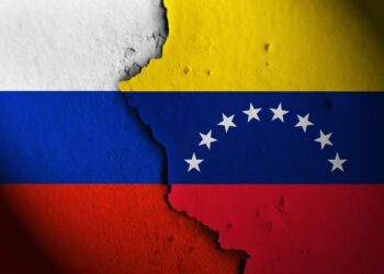 Le bandiere di Russia e Venezuela giustapposte