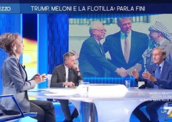 Lilli Gruber e Gianfranco Fini a 'Otto e Mezzo' su La7