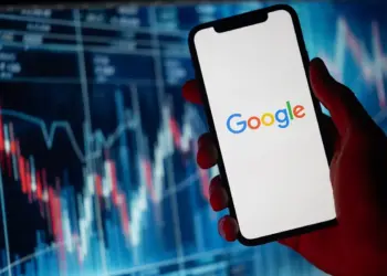 Google supera i 3.000 miliardi di dollari in Borsa, +3,7% a Wall Street