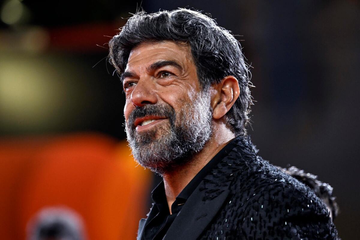 Un primo piano di Pierfrancesco Favino