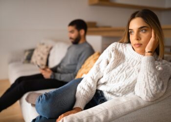 Chi chiede la separazione deve lasciare casa? Ecco cosa dice davvero la legge
