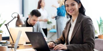 Assunzioni insegnanti a Roma: 1005 posti stabili entro il 2025 e un maxi concorso nel 2026