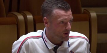 Un primo piano di Jamie Vardy durante la sua presentazione come nuovo giocatore della Cremonese