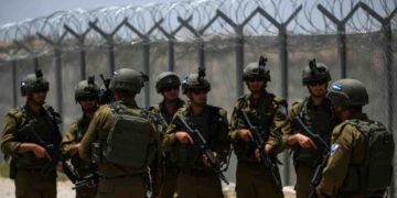 Obiettore di coscienza israeliano rompe l'assedio ed entra a Gaza