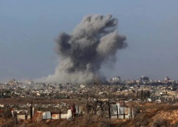 Attacchi israeliani nel sud di Gaza