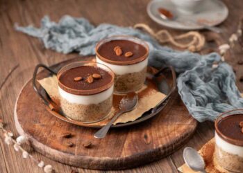 Quando fuori fa freddo preparo il budino al caffè con 4 ingredienti: cremoso e pronto in un attimo