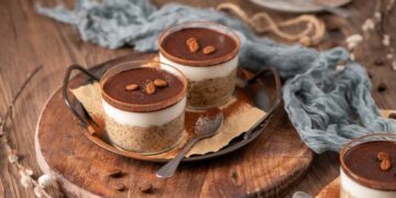 Quando fuori fa freddo preparo il budino al caffè con 4 ingredienti: cremoso e pronto in un attimo