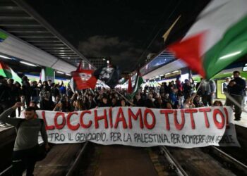 Corteo a Milano a sostegno della Global Sumud Flotilla
