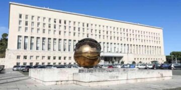 Il palazzo della Farnesina a Roma