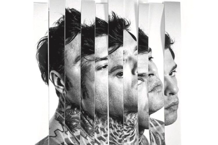 La copertina del libro di Fedez
