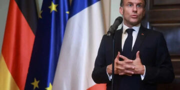 Francia: Macron sul nuovo premier