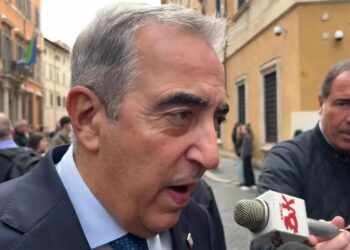 Gasparri contro Parodi su Berlusconi